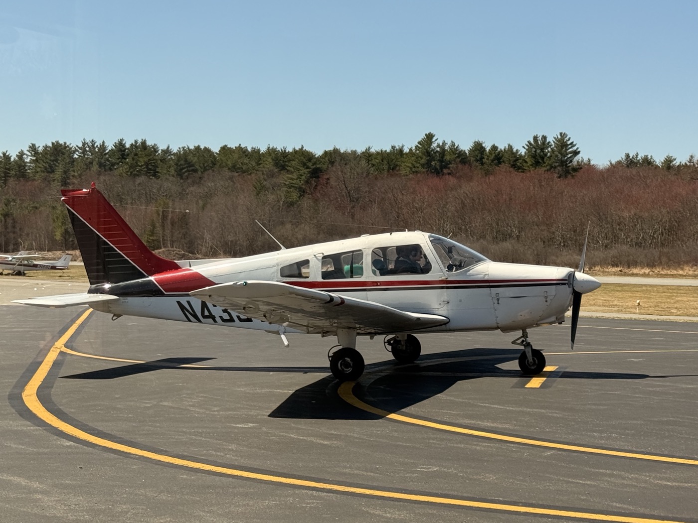 Piper Archer N43375 on the ramp